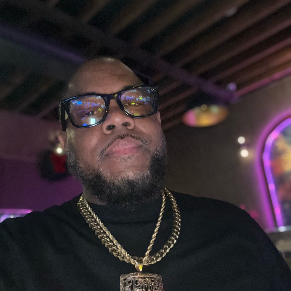 Meet your Posher, Jason